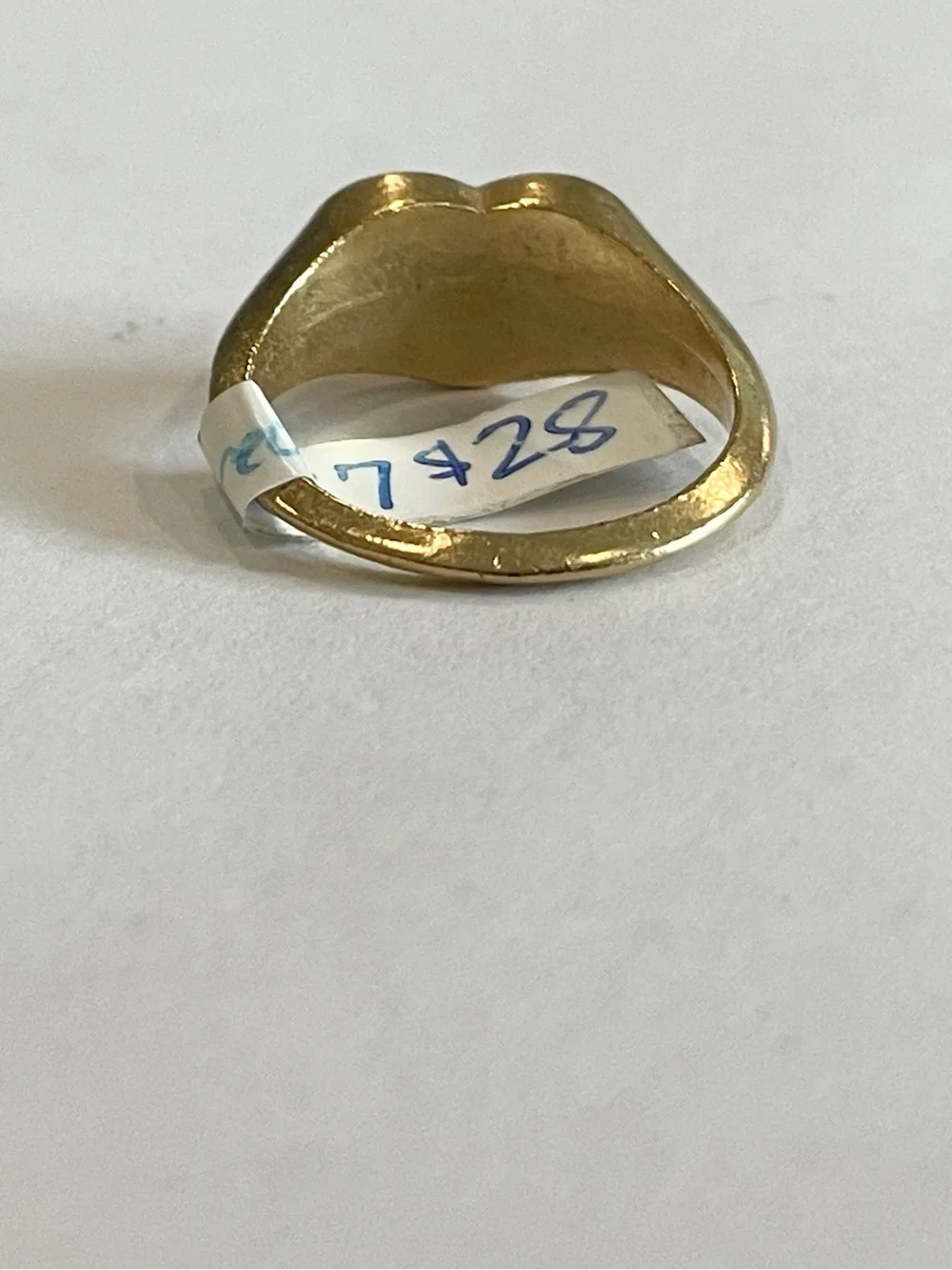 N/A elegant gold